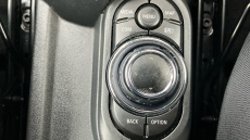 MINI Hatchback 1.5 Cooper Classic 3dr Petrol Hatchback